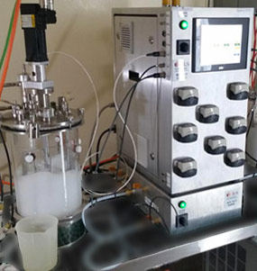 Bioreactor controller with water box and glass bioreactor vessel
